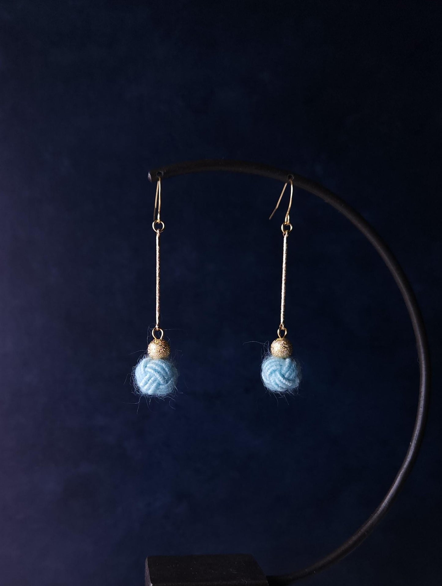 Fluffy Drop - Light Blue