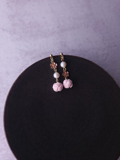 Asymmetry Flower - Pearlescent Pink