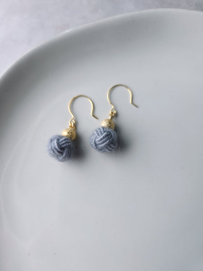 Pom Pom - Gray