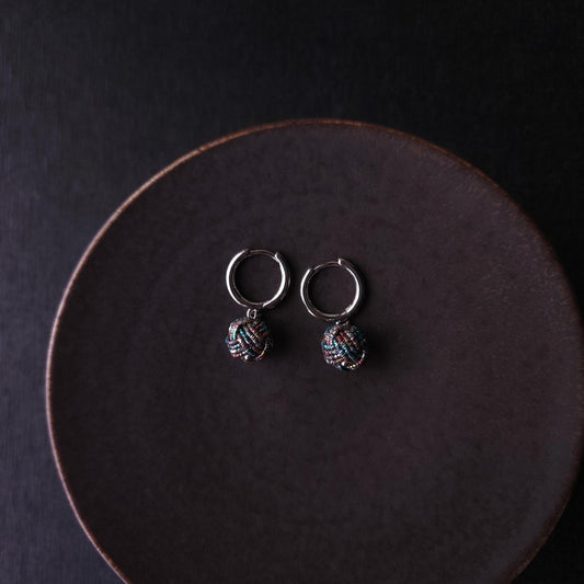 Huggie Drop-Chromatic Rainbow