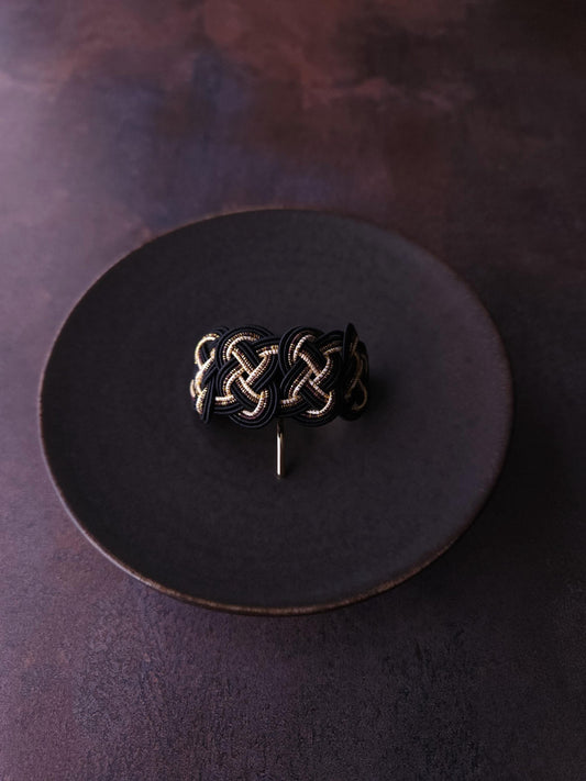Pony Hook  - Black